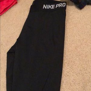 nike pro athletic leggings